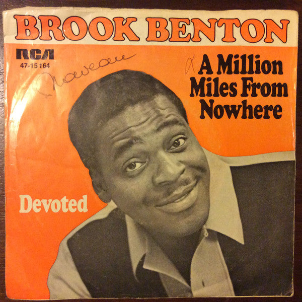 Brook Benton : Devoted (7", Single)