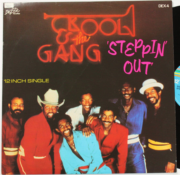 Kool & The Gang - Steppin' Out  (12" Tweedehands)