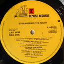 Frank Sinatra - Strangers In The Night (LP Tweedehands) - Discords.nl