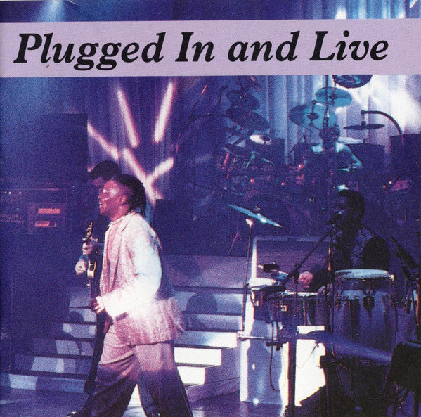 Earth, Wind & Fire - Plugged In And Live (CD Tweedehands)