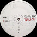 Foo Fighters - One By One  (LP) - Discords.nl