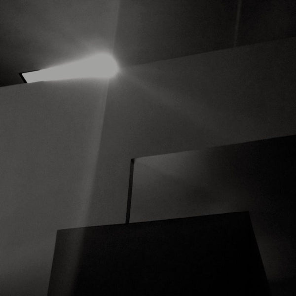 Jon Porras - Light divide (LP) - Discords.nl