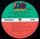 Modern Jazz Quartet, The Guest Artist: Jimmy Giuffre - The Modern Jazz Quartet At Music Inn (LP Tweedehands) - Discords.nl