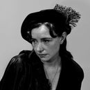 Laura Groves - Radio red (LP) - Discords.nl