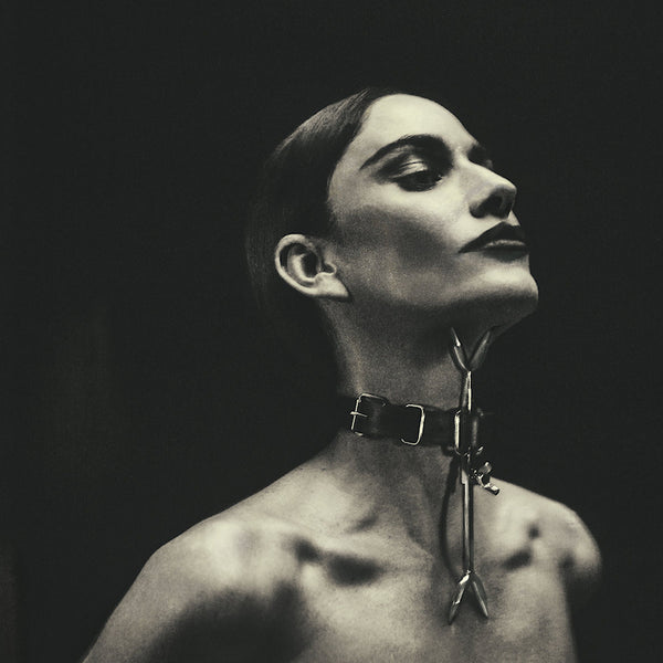 Niia - V (LP)