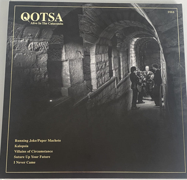 Queens Of The Stone Age - Alive In The Catacombs (LP)