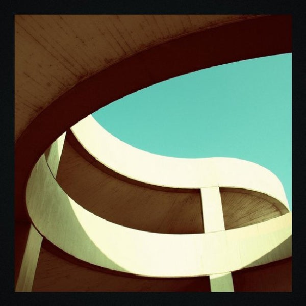 Sola Rosa - Chasing the sun (CD) - Discords.nl