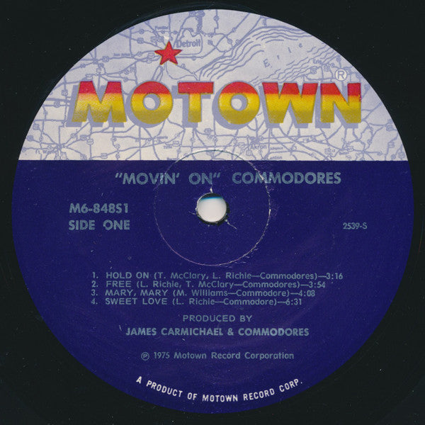 Commodores - Movin' On (LP Tweedehands)