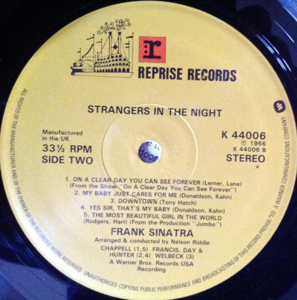 Frank Sinatra - Strangers In The Night (LP Tweedehands)