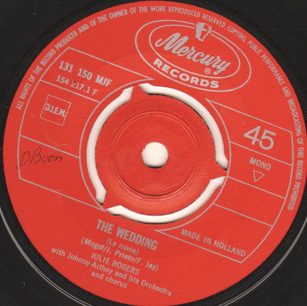 Julie Rogers - The Wedding (La Novia) / The Love Of A Boy (7-inch Tweedehands)