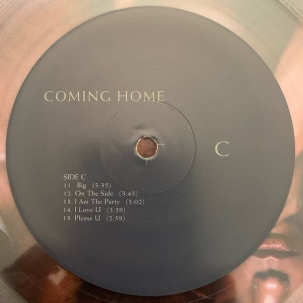 Usher - Coming Home (LP) - Discords.nl