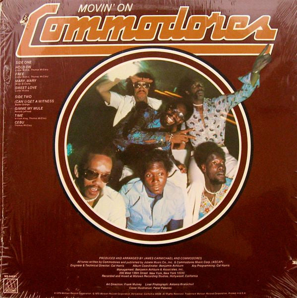 Commodores - Movin' On (LP Tweedehands)