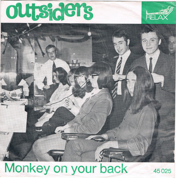 Outsiders* : Monkey On Your Back (7", Single, Mono)