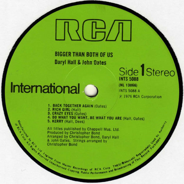 Daryl Hall & John Oates : Bigger Than Both Of Us (LP, Album, RE)