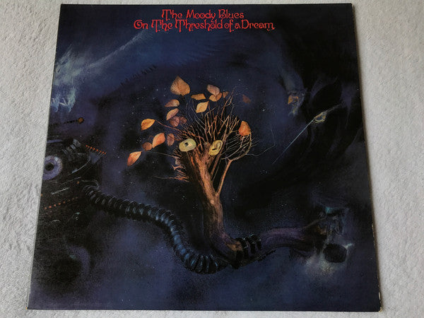 The Moody Blues : On The Threshold Of A Dream (LP, Album, RE, Gat)