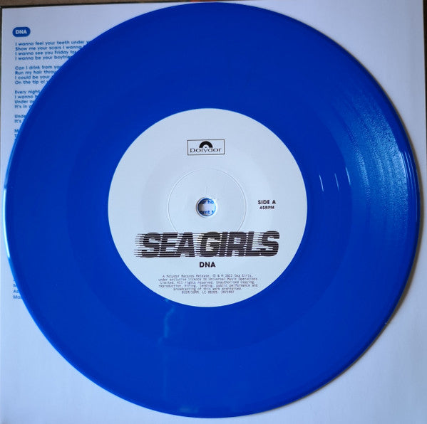 Sea Girls : DNA (7", Single, Ltd, Blu)