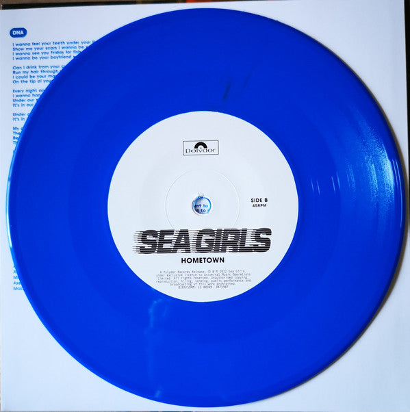 Sea Girls : DNA (7", Single, Ltd, Blu)