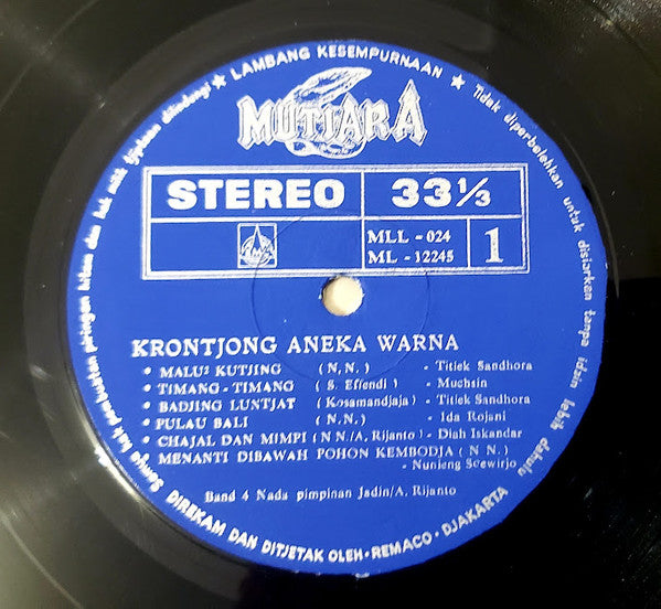 Titiek Sandhora, Muchsin, Ida Rojani, Diah Iskandar, Nunieng Suwarjo : Krontjong Aneka Warna (LP, Comp)