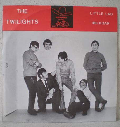 The Twilights (9) : Milkbar / Little Lad (7", Single)