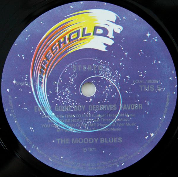 The Moody Blues : Every Good Boy Deserves Favour (LP, Album, RP, Pur)