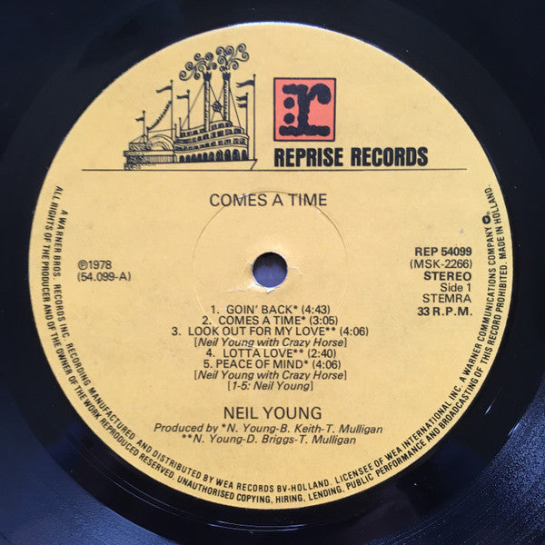 Neil Young : Comes A Time (LP, Album)