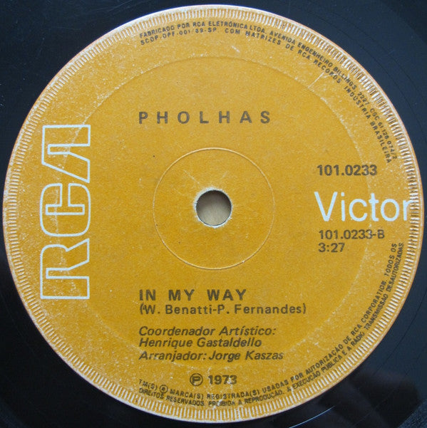 Pholhas : She Made Me Cry / In My Way (7", Single)