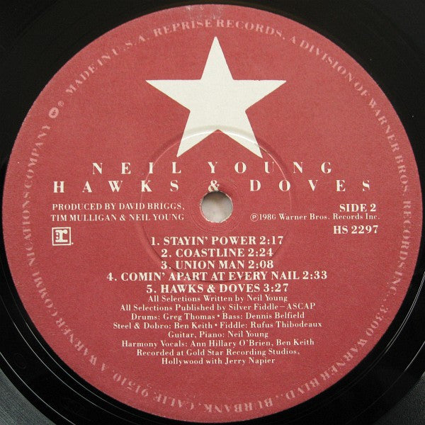 Neil Young : Hawks & Doves (LP, Album)