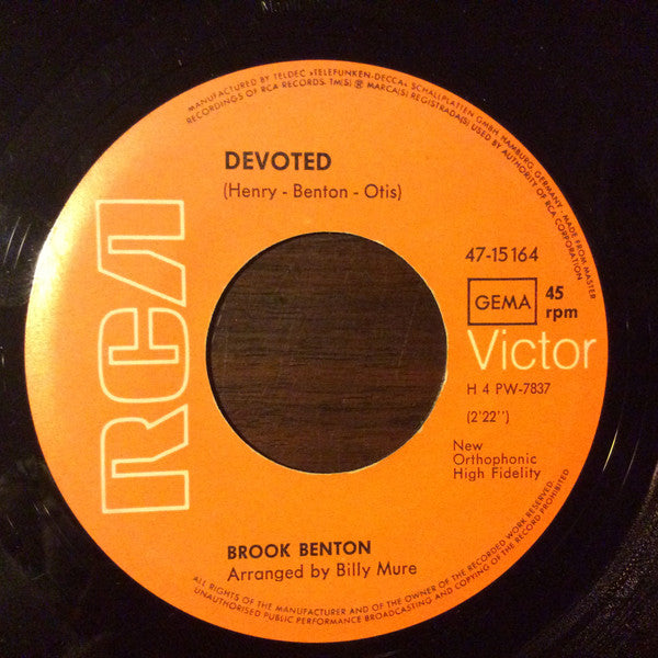 Brook Benton : Devoted (7", Single)