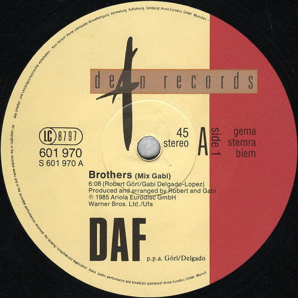 Deutsch Amerikanische Freundschaft - Brothers (12" Tweedehands) - Discords.nl