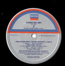 Joan Sutherland, Luciano Pavarotti, Orchestra Of The Royal Opera House, Covent Garden, London Symphony Orchestra, English Chamber Orchestra, Richard Bonynge - Joan Sutherland & Luciano Pavarotti - Duets (LP Tweedehands) - Discords.nl