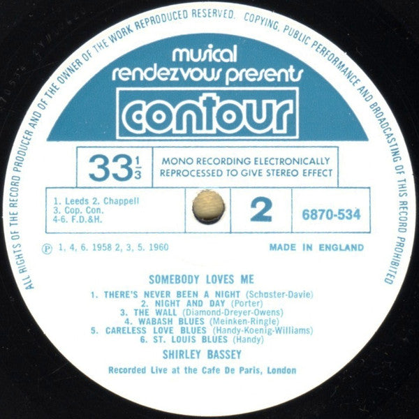 Shirley Bassey - Somebody Loves Me (LP Tweedehands) - Discords.nl